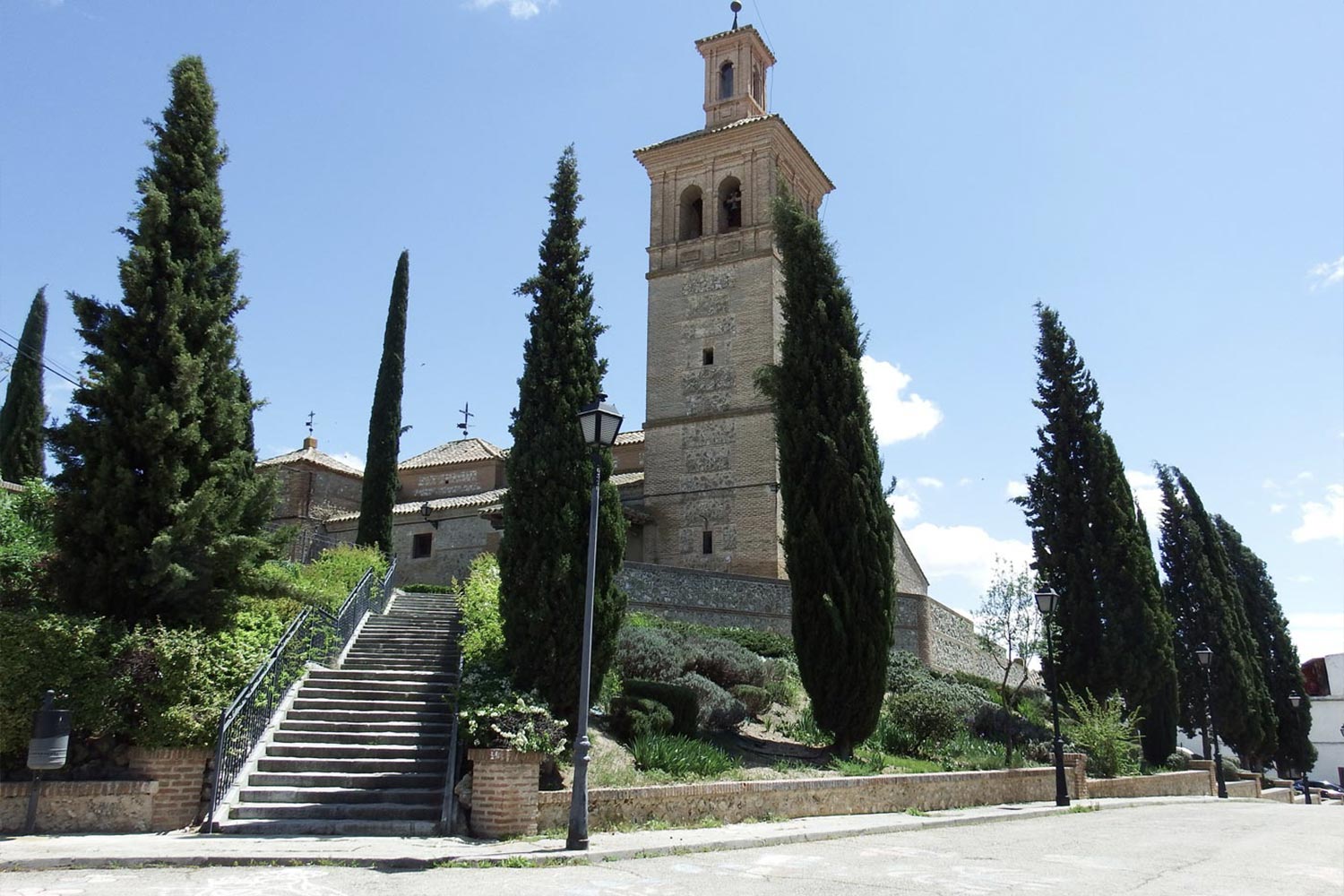 Camino de Santa María de la Cruz